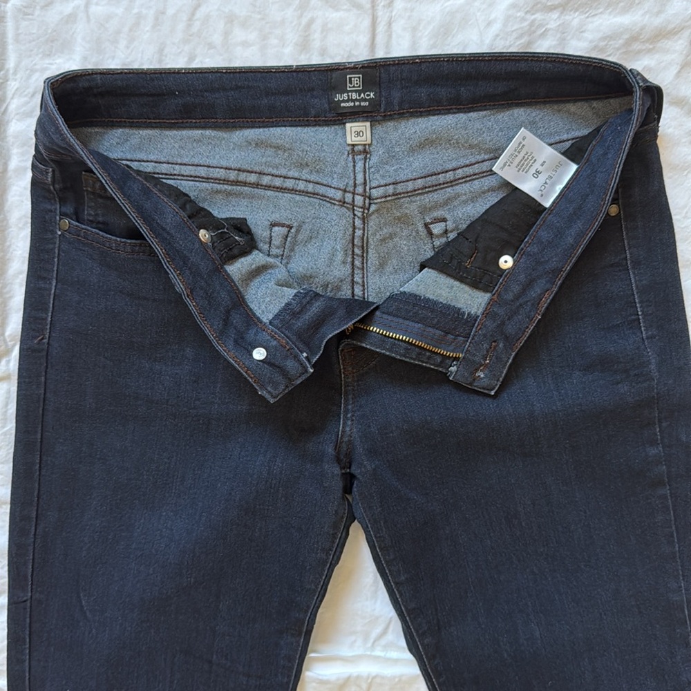 Women’s “Just Black” Indigo Skinny Jeans, Size 30